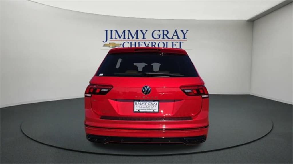 Used 2024 Volkswagen Tiguan 2.0T SE R-Line Black SUV