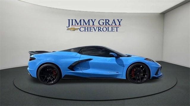 Used 2023 Chevrolet Corvette 2LT with VIN 1G1YB3D42P5117001 for sale in Southaven, MS