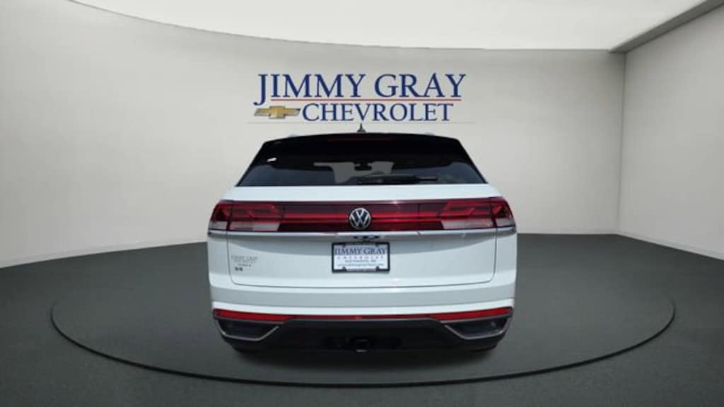 Used 2024 Volkswagen Atlas Cross Sport 2.0T SE w/Technology SUV