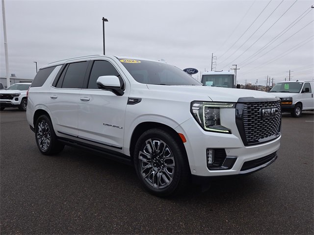 2023 GMC Yukon Denali Ultimate's photo