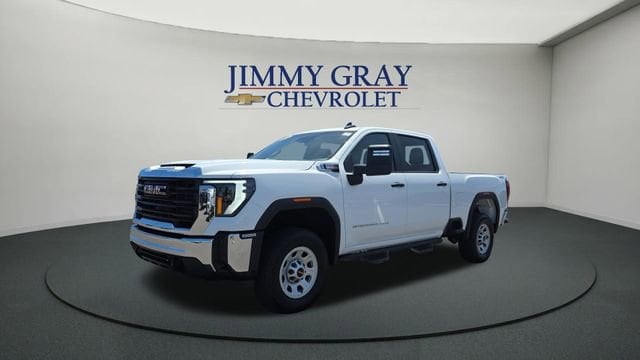 2024 GMC Sierra 4WD Crew Cab Standard Box Pro's photo