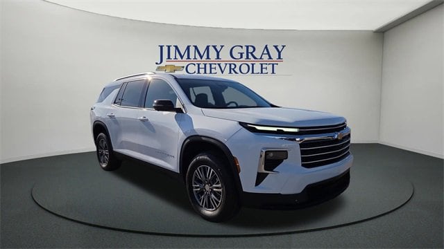 2026 Chevrolet Traverse LT's photo