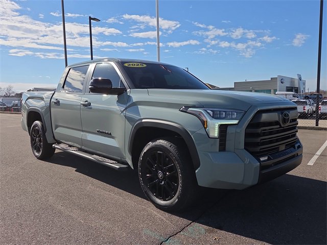 2025 Toyota Tundra Limited's photo