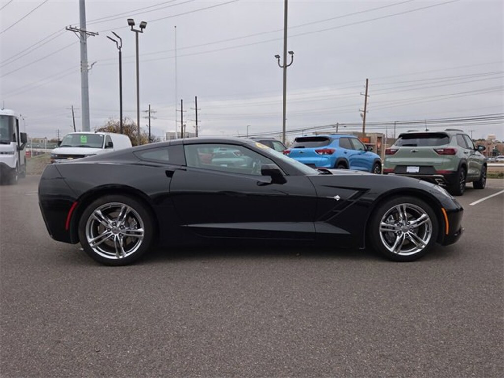 Used 2017 Chevrolet Corvette Stingray 1LT Coupe