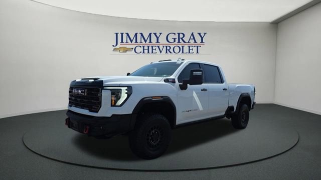 2024 GMC Sierra 4WD Crew Cab Standard Box AT4X's photo
