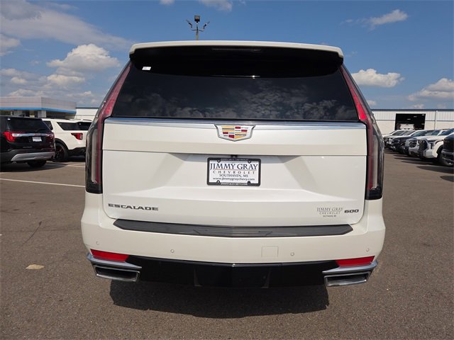 2023 Cadillac Escalade ESV Luxury photo 3