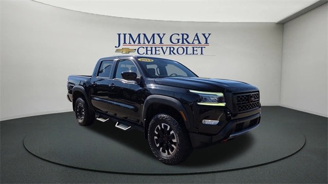 2022 Nissan Frontier PRO-X's photo