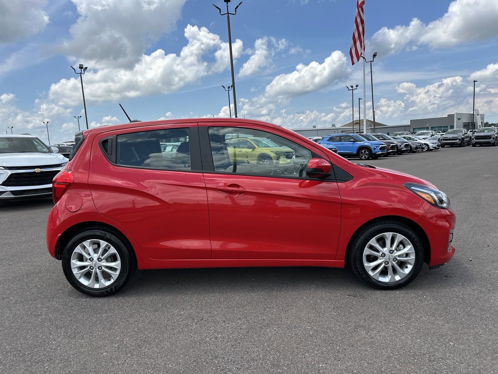 Used 2021 Chevrolet Spark 1LT with VIN KL8CD6SA9MC729542 for sale in Southaven, MS