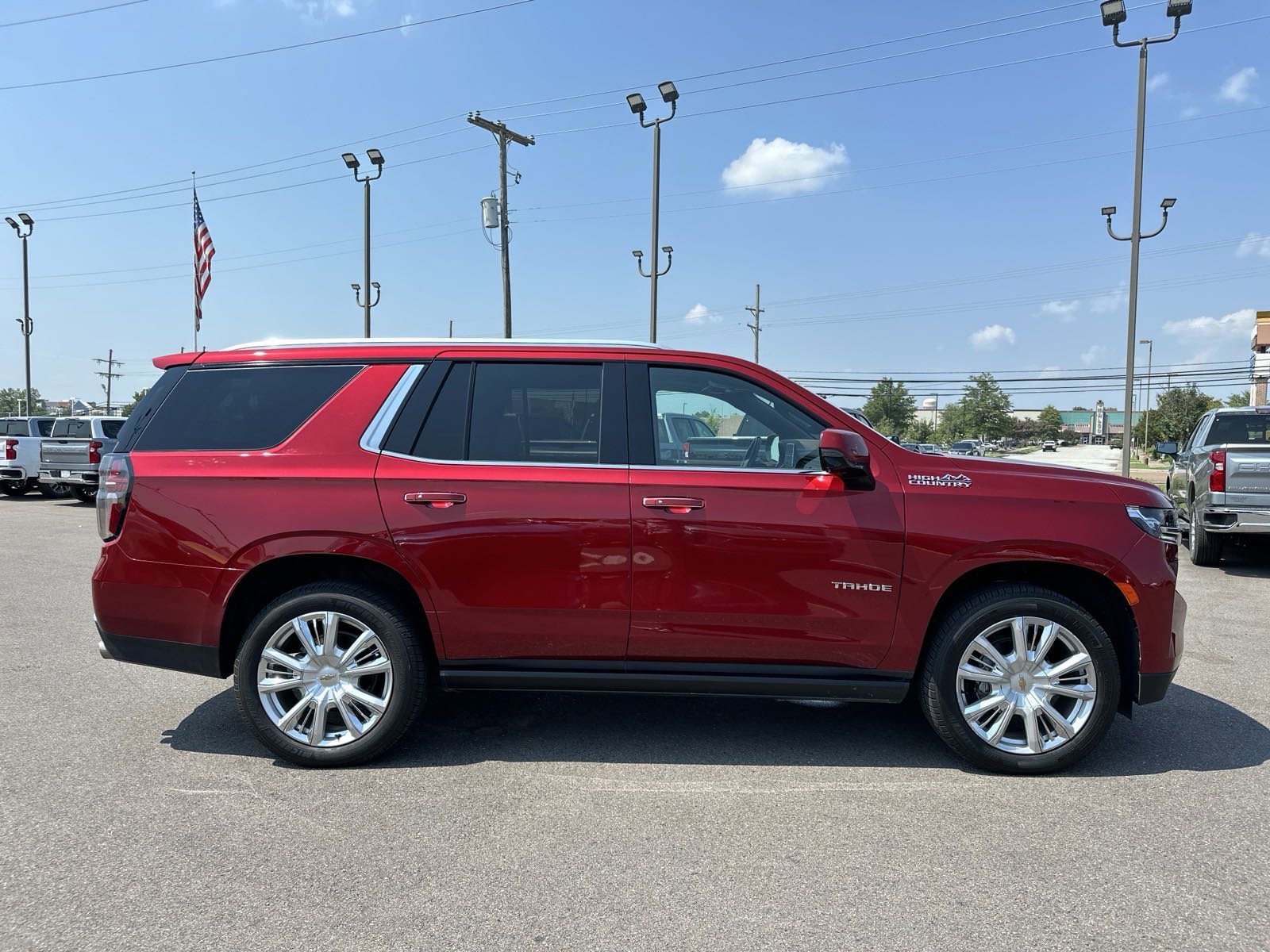 Used 2021 Chevrolet Tahoe High Country with VIN 1GNSKTKL8MR219504 for sale in Southaven, MS