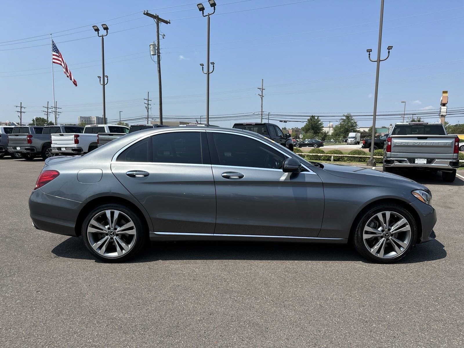 Used 2018 Mercedes-Benz C-Class Sedan C300 with VIN 55SWF4KB1JU252999 for sale in Southaven, MS