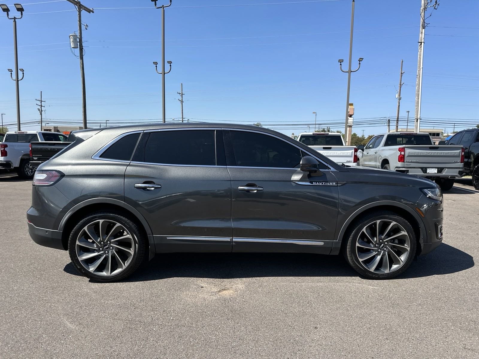 Used 2019 Lincoln Nautilus Reserve with VIN 2LMPJ6L97KBL65320 for sale in Southaven, MS