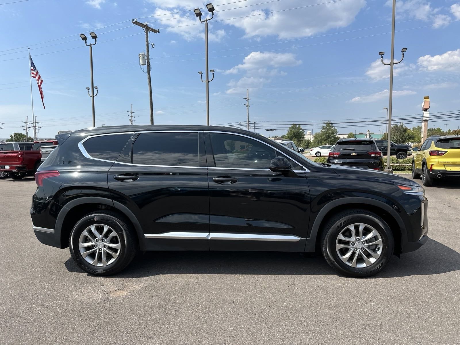 Used 2020 Hyundai Santa Fe SEL with VIN 5NMS33AD7LH190628 for sale in Southaven, MS