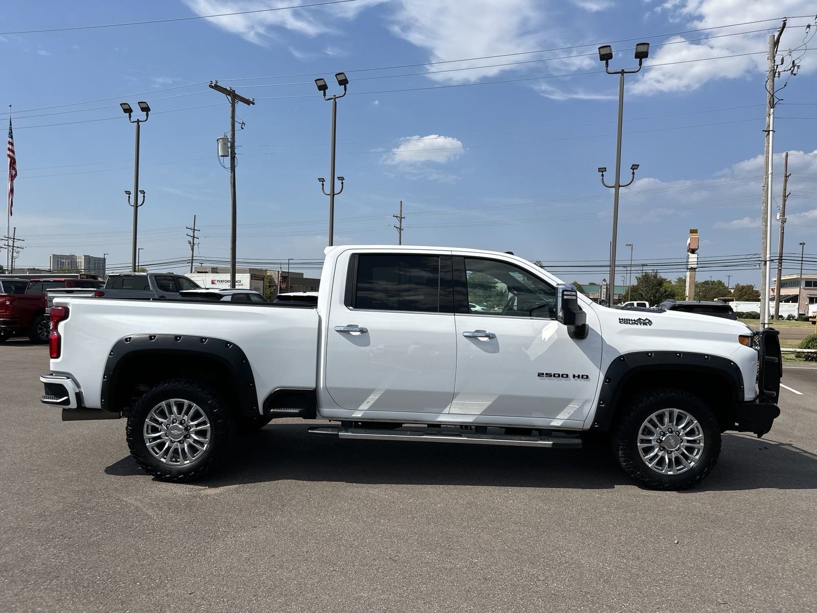 Used 2020 Chevrolet Silverado 2500HD High Country with VIN 1GC4YREYXLF228828 for sale in Southaven, MS