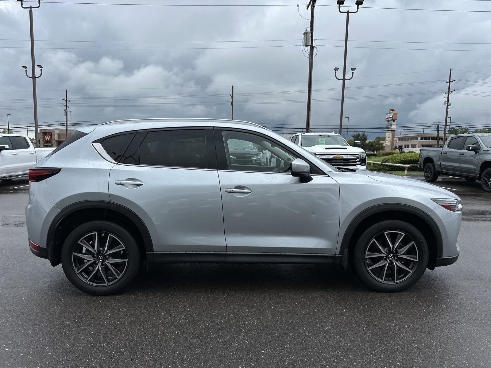 Used 2017 Mazda CX-5 Grand Touring with VIN JM3KFADL9H0209502 for sale in Southaven, MS