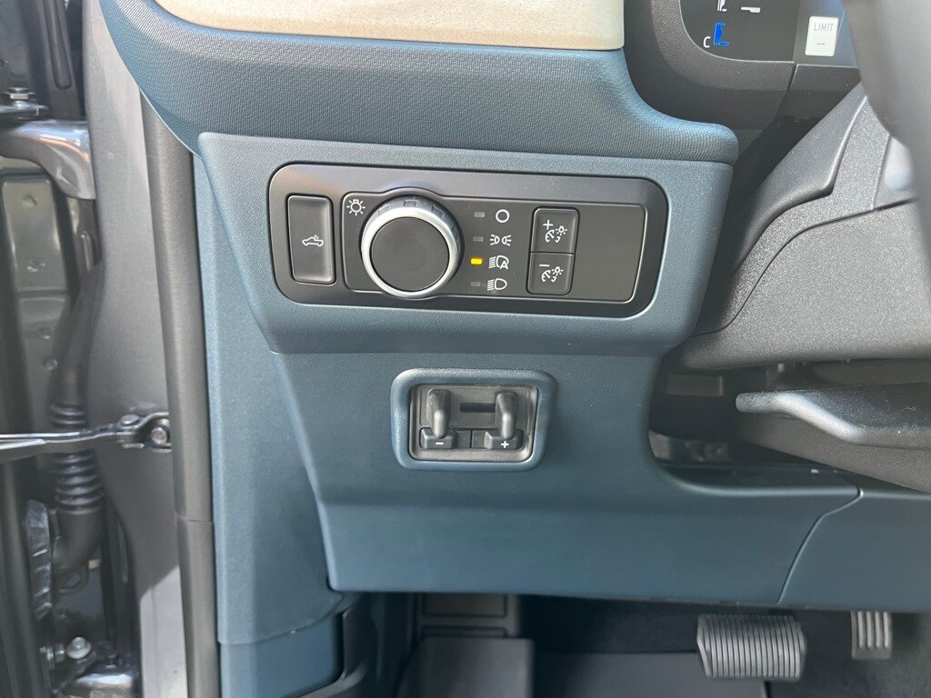 2025 Ford Maverick Lariat photo 4