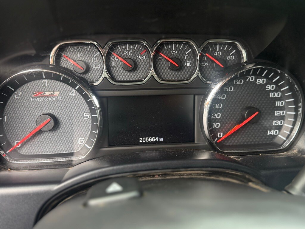 2015 Chevrolet Silverado 2500HD LT photo 4