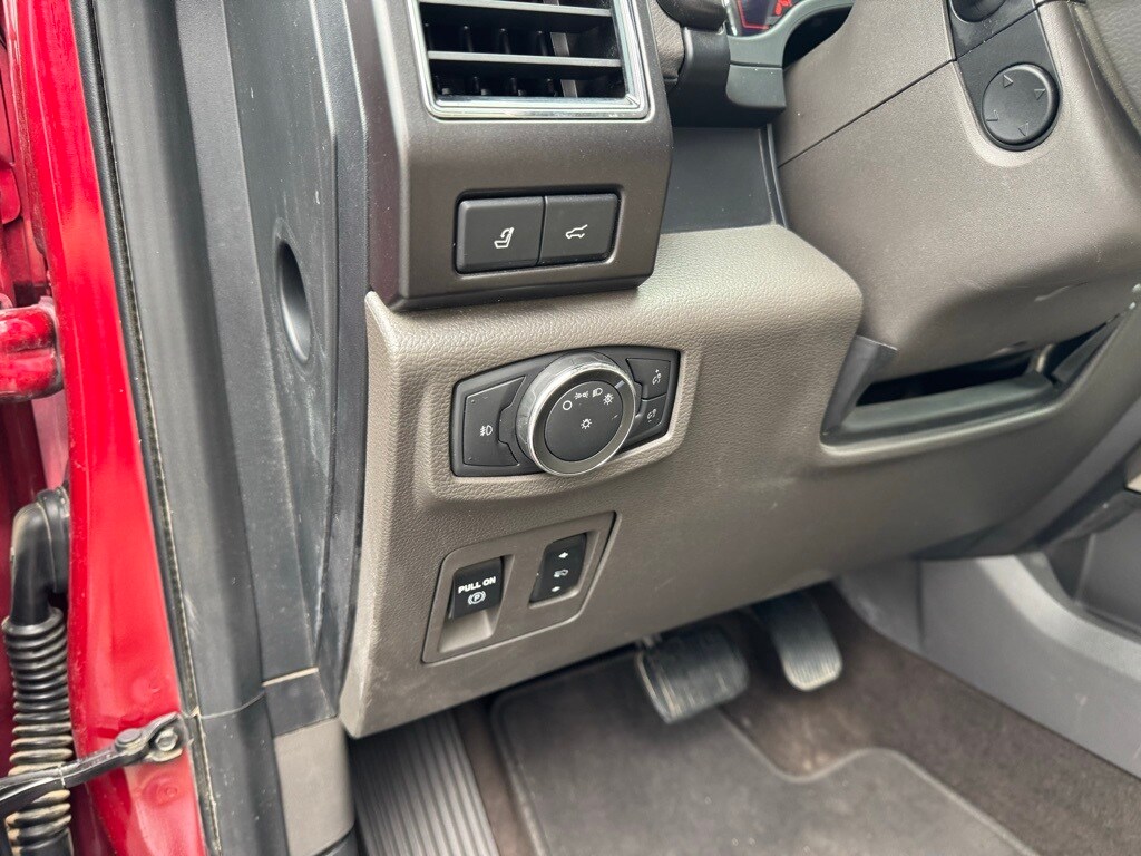 2021 Ford Expedition Limited photo 3