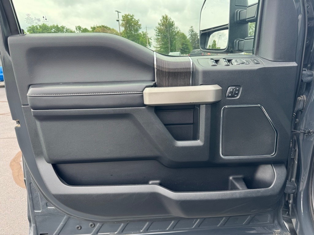 Used 2021 Ford F-250 Super Duty Lariat with VIN 1FT7W2BT9MEC89954 for sale in Aurora, MO