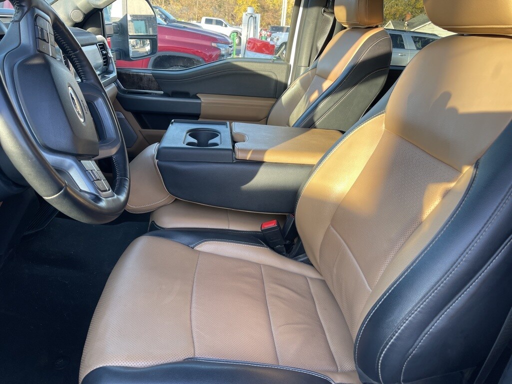 2024 Ford F-450 photo 2