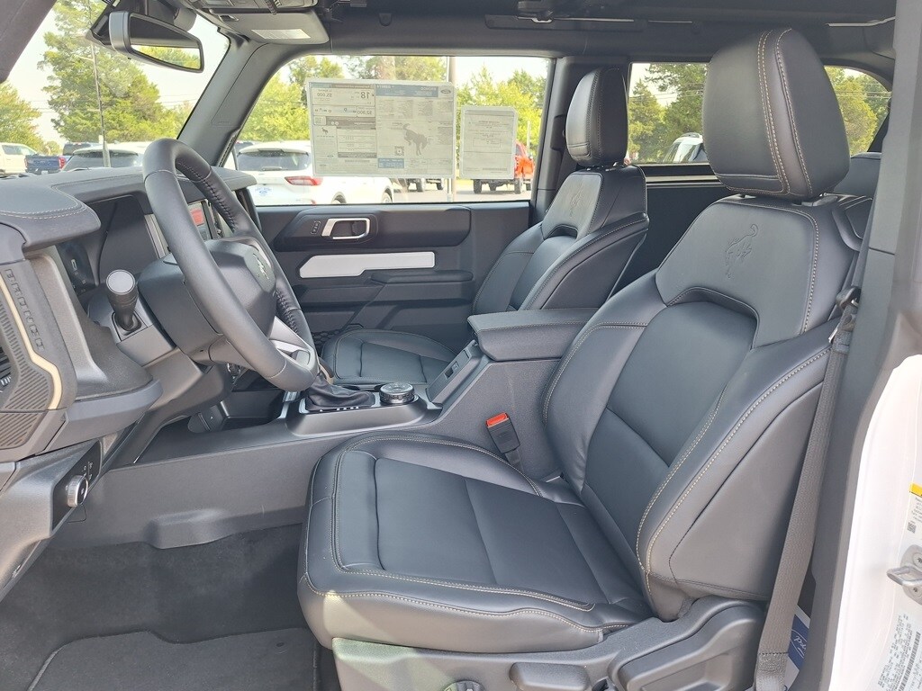 2025 Ford Bronco Badlands photo 3