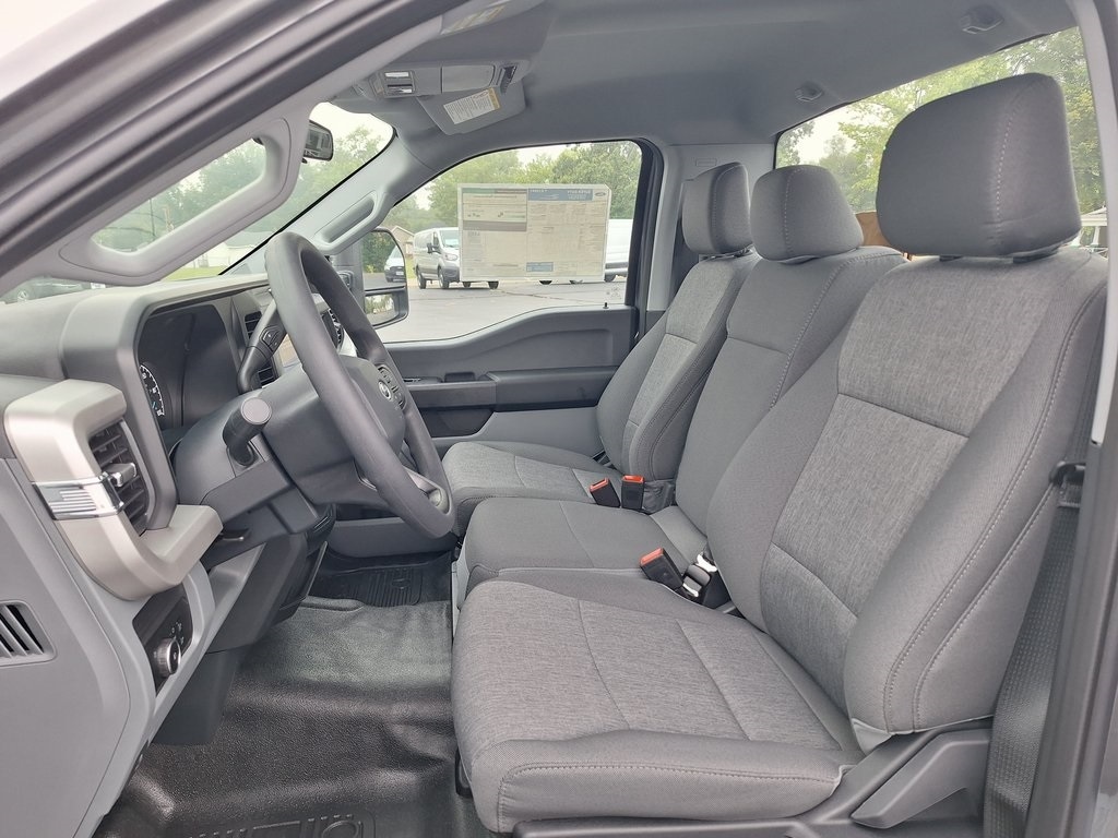 New 2025 Ford F-350SD XL Chassis