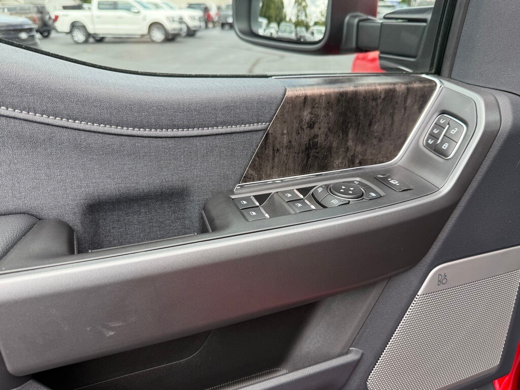 2026 Ford F-250 photo 3