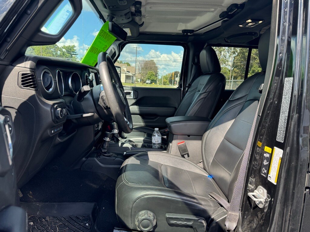 2023 Jeep Wrangler Sahara 4xe photo 2