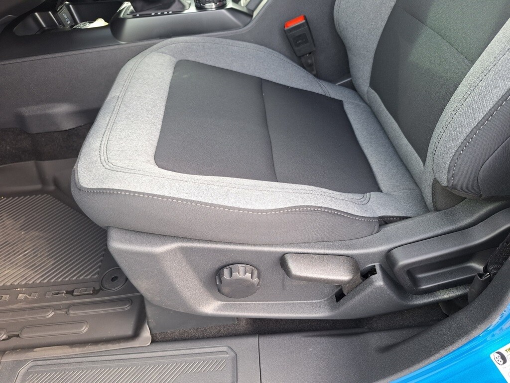 2025 Ford Bronco Big Bend photo 4