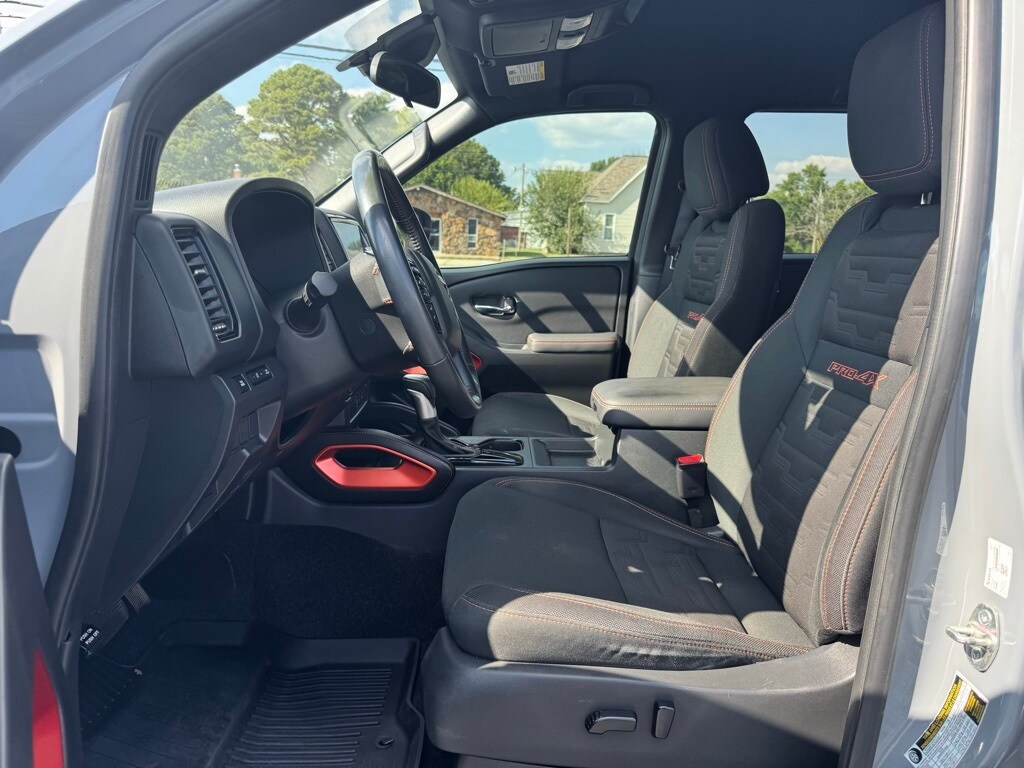 2023 Nissan Frontier PRO-4X photo 4