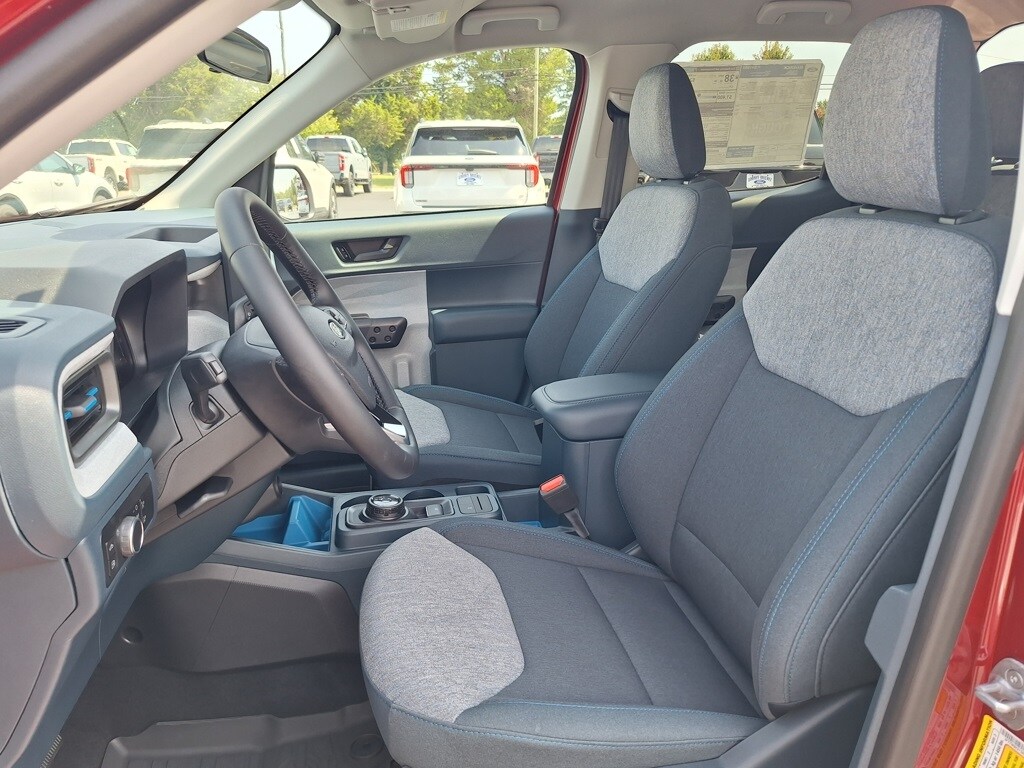 2025 Ford Maverick XLT photo 4