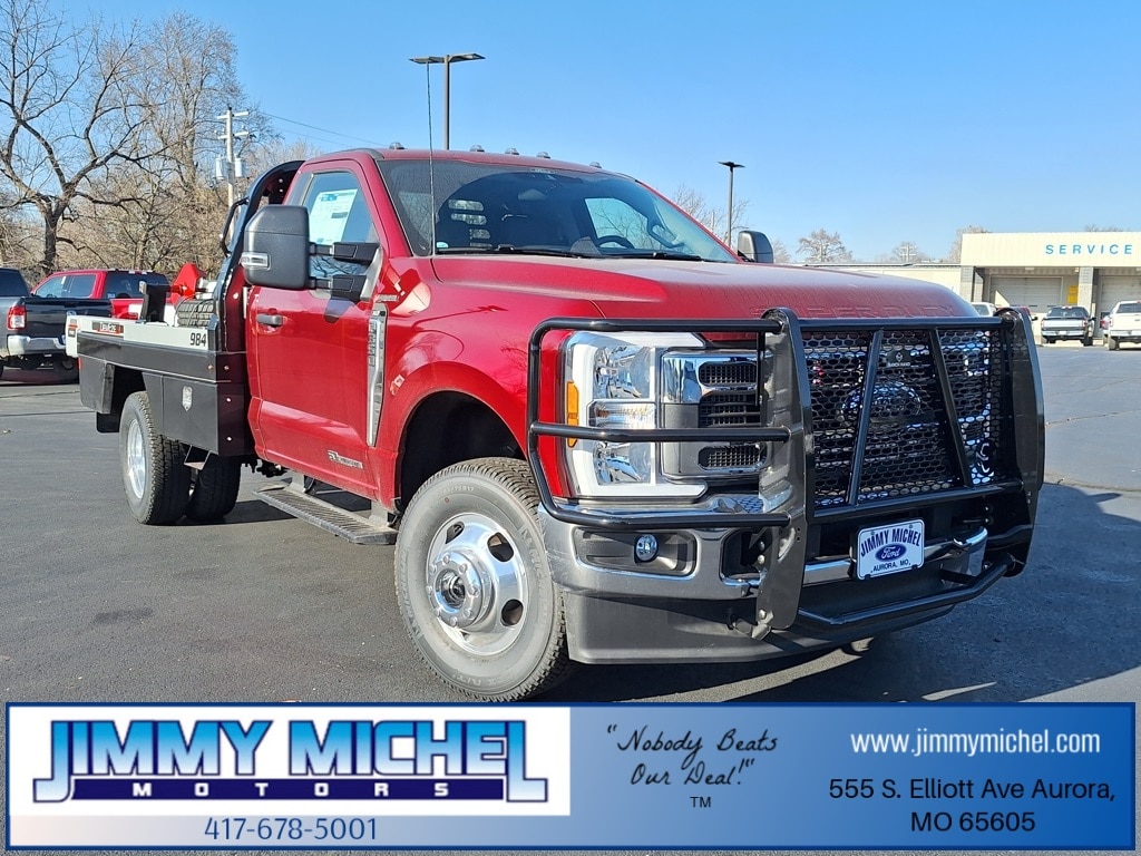 2026 Ford F-350 Super Duty Chassis Cab XLT's photo