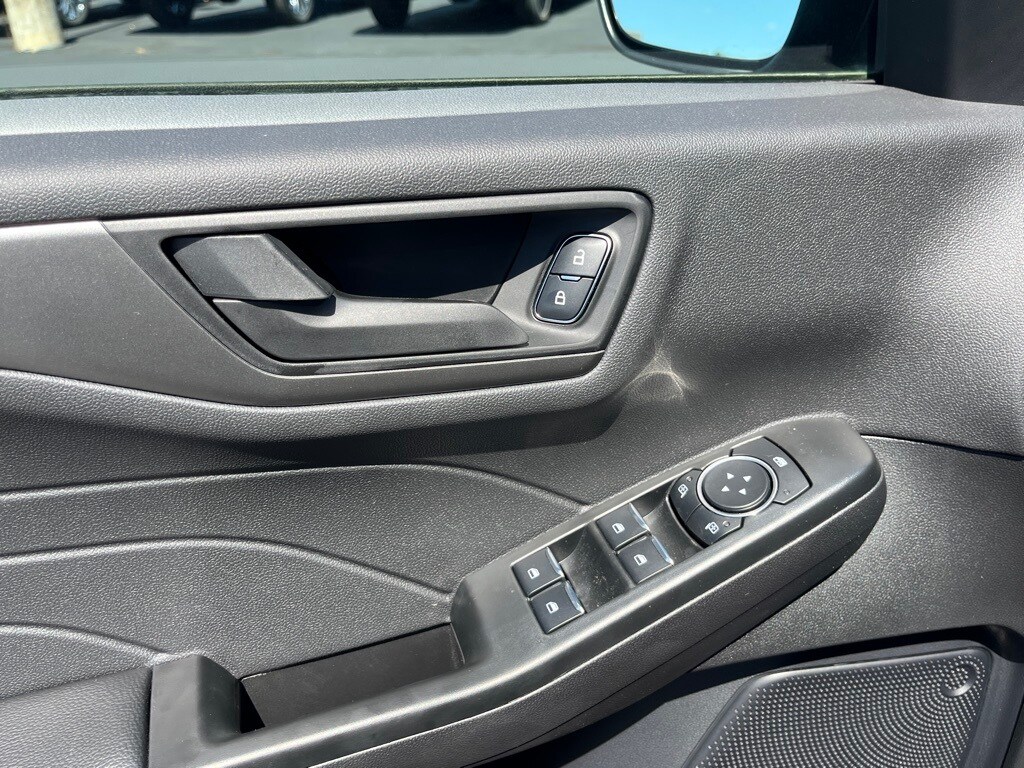 2025 Ford Escape Active photo 3