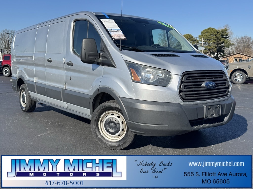 2015 Ford Transit Base's photo