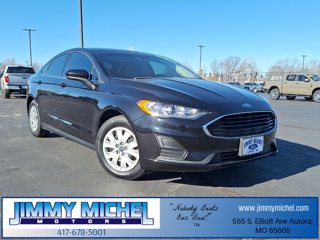 2020 Ford Fusion S's photo
