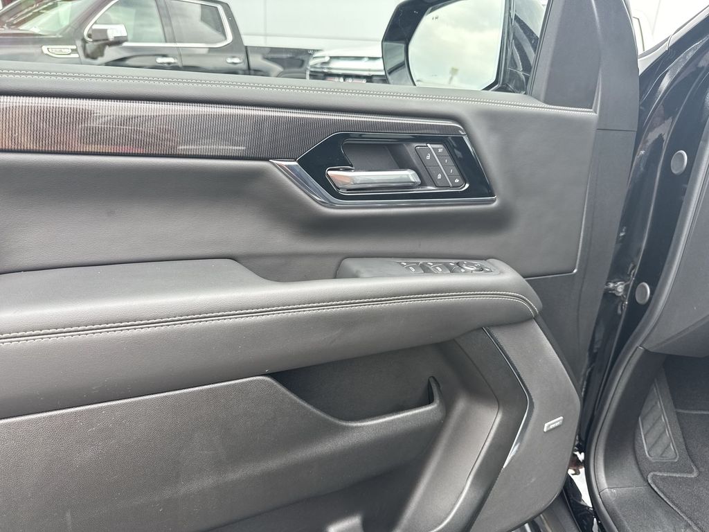 2026 GMC Yukon XL Elevation - Photo 27