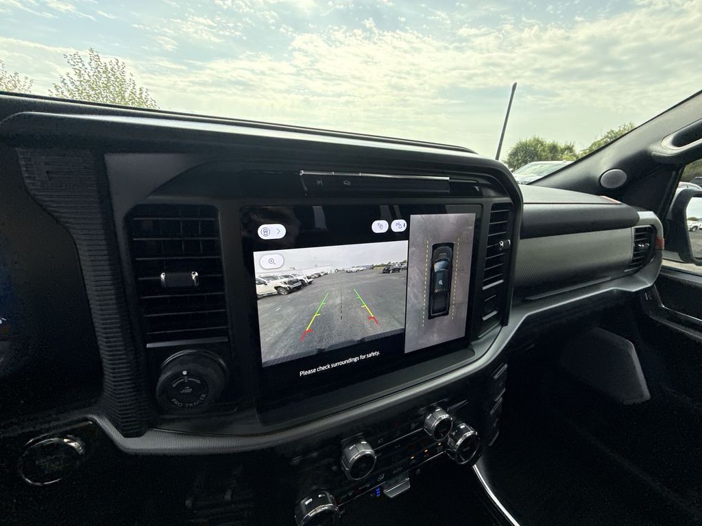 2025 Ford F-150 Raptor - Photo 21