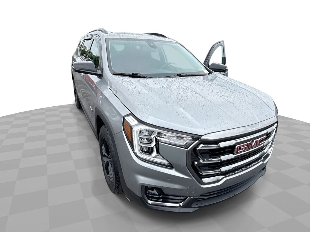 2024 GMC Terrain AT4 AWD's photo