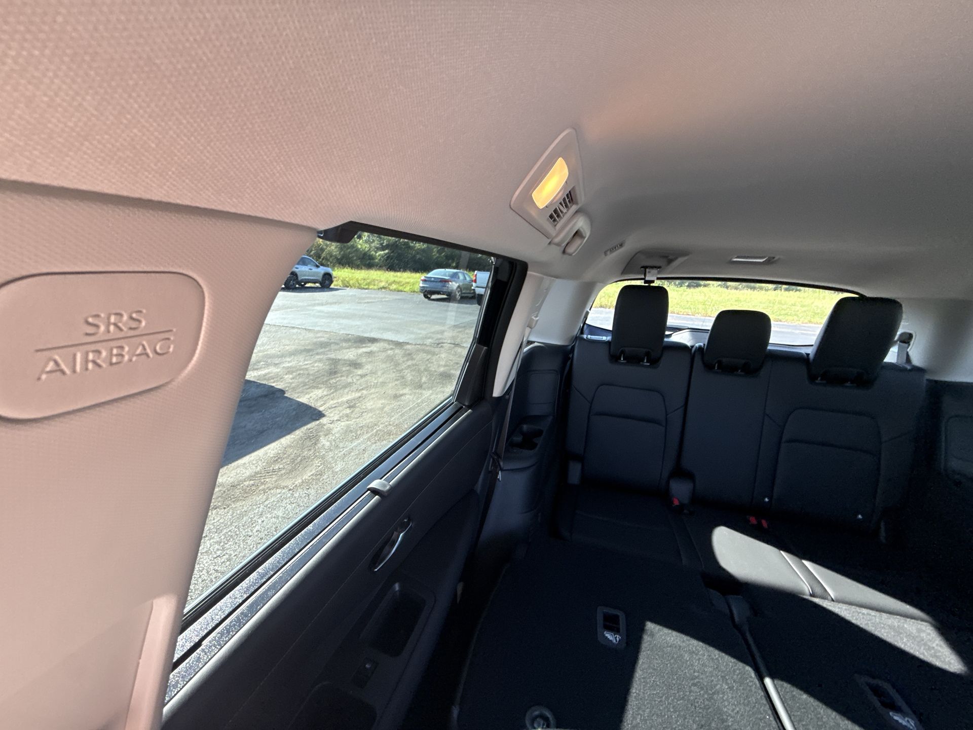 2025 Nissan Pathfinder SL - Photo 12
