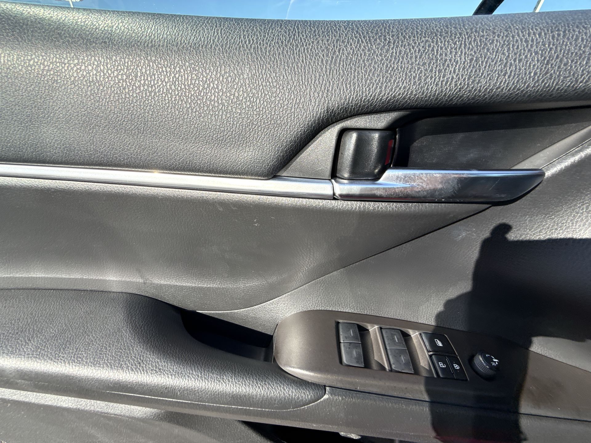 2023 Toyota Camry SE - Photo 29