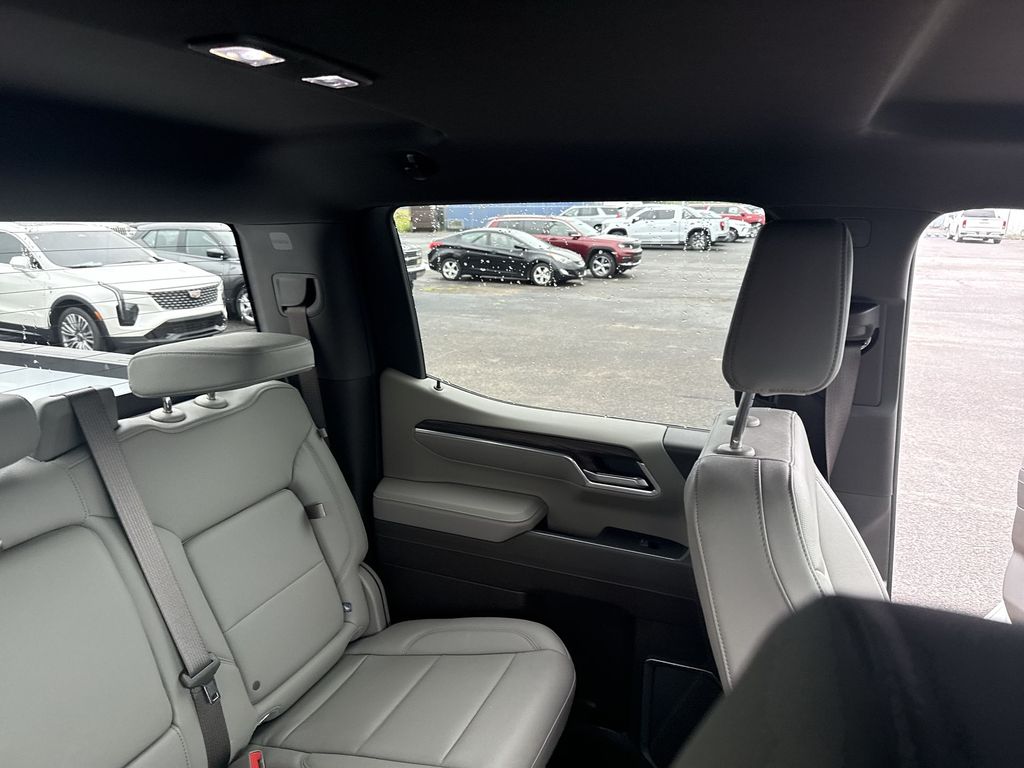 2025 GMC Sierra 1500 SLT - Photo 14