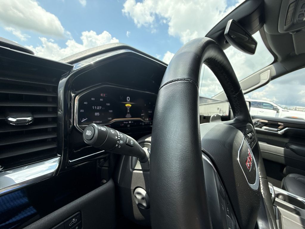 2024 GMC Sierra 1500 SLT - Photo 24