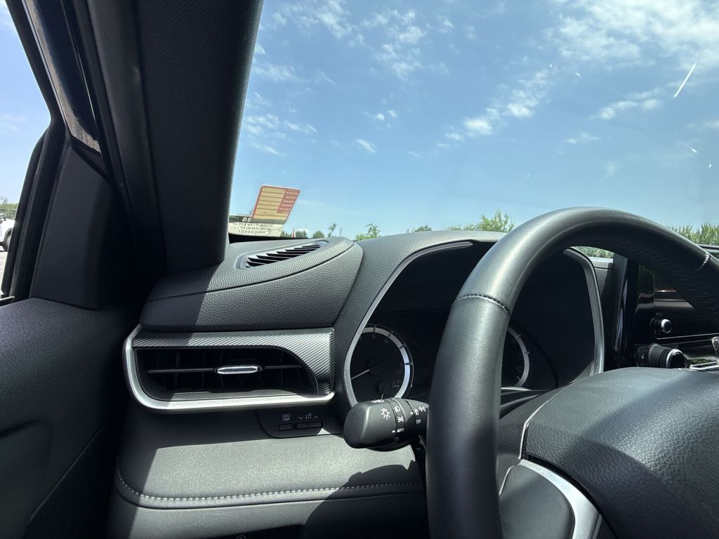 2024 Toyota Highlander LE - Photo 24