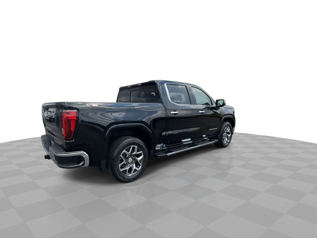 2024 GMC Sierra 1500 SLT - Photo 8