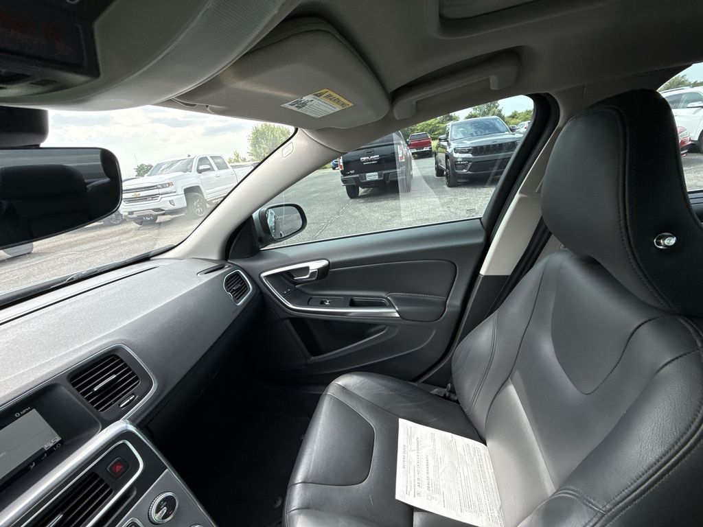 2017 Volvo S60 T5 Inscription - Photo 26