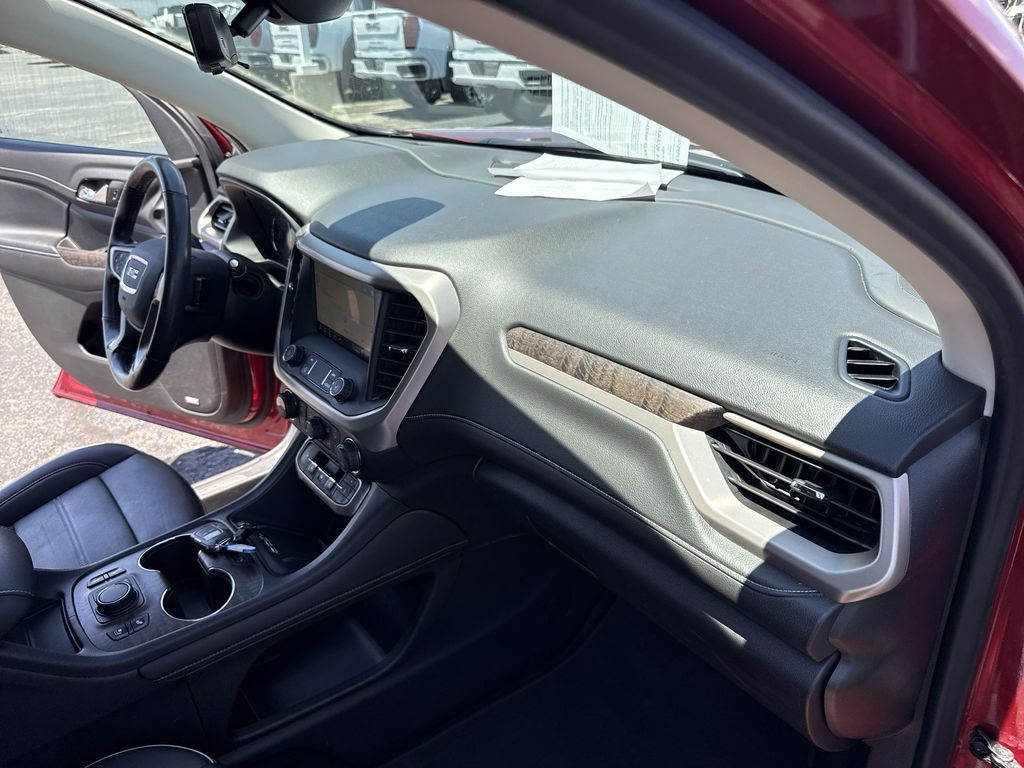 2021 GMC Acadia Denali - Photo 36