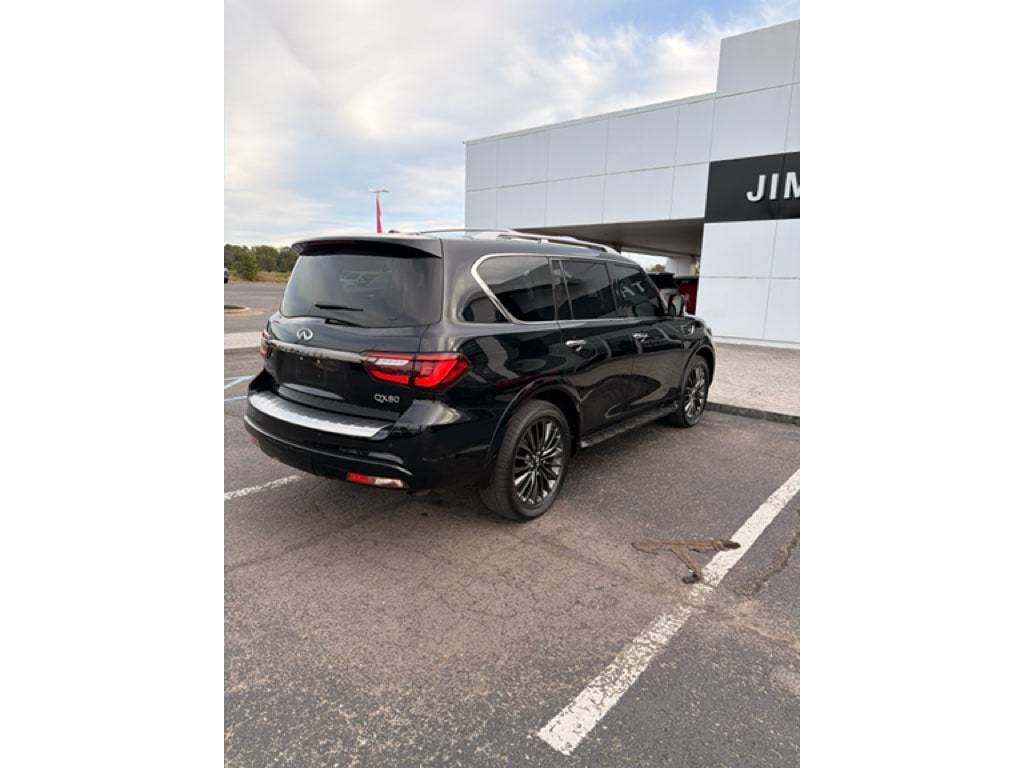 Used 2023 INFINITI QX80 Premium Select SUV
