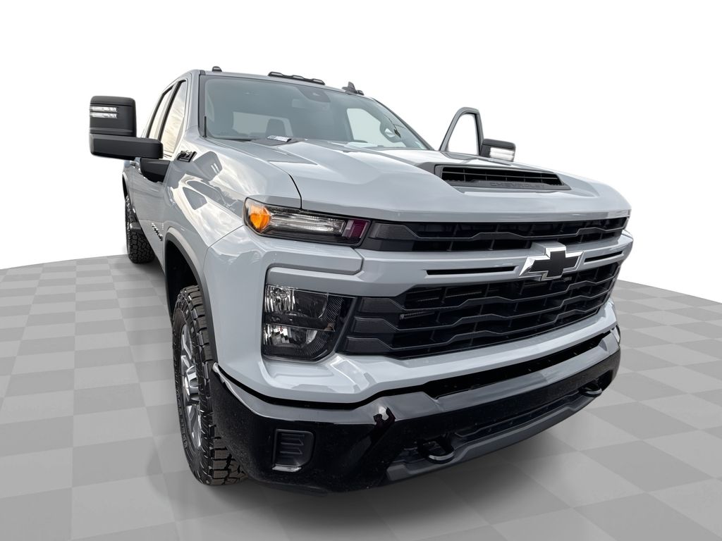 2024 Chevrolet Silverado 2500HD Custom's photo