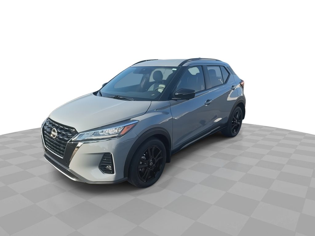 2024 Nissan Kicks SR photo 3