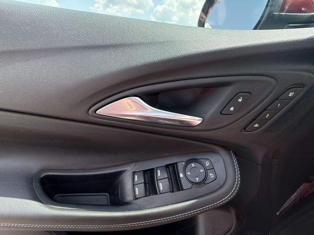 2024 Buick Encore GX Avenir - Photo 30