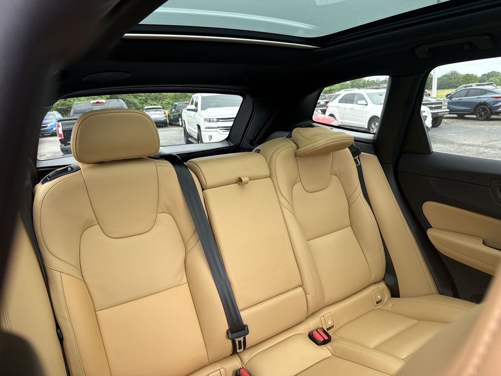 2023 Volvo XC60 Ultimate - Photo 14